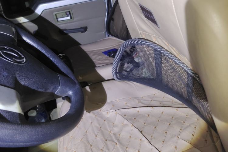 Used Dongfeng Xiaokang C37 2012 1.4L Entrepreneur II Type DK13-06 Left Rear Seat