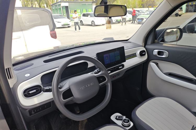 Used Geely Galaxy Panda 2025 210km Panda Kart Center Console