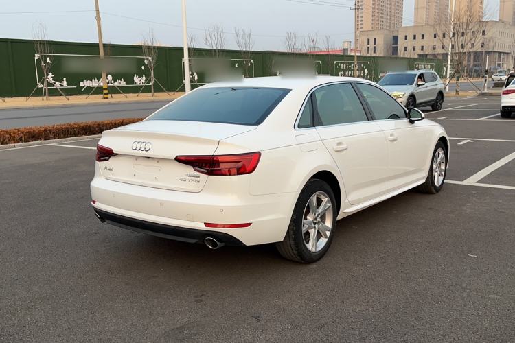 Used Audi A4L 2017 Plus 40 TFSI Ambition Model
