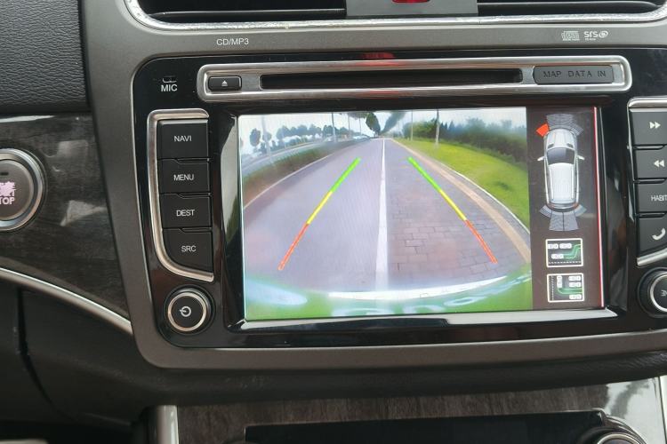 Used Haval H8 2015 2.0T Two-Wheel-Drive Standard Version