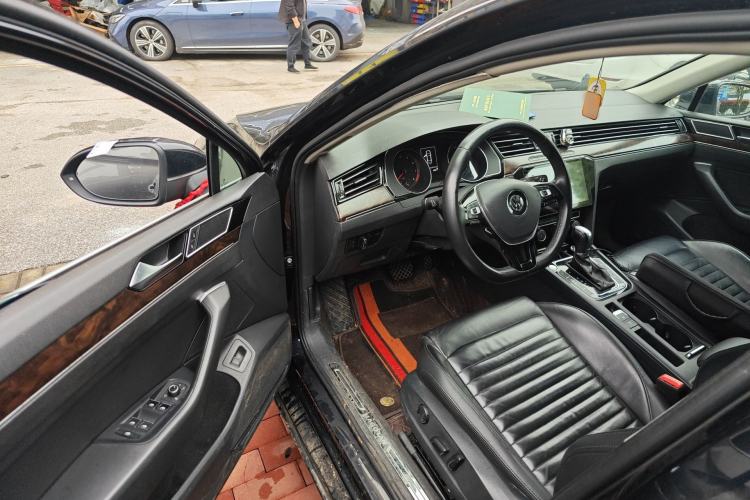 Used Volkswagen Magotan 2018 280TSI DSG Leading Model Driver Seat