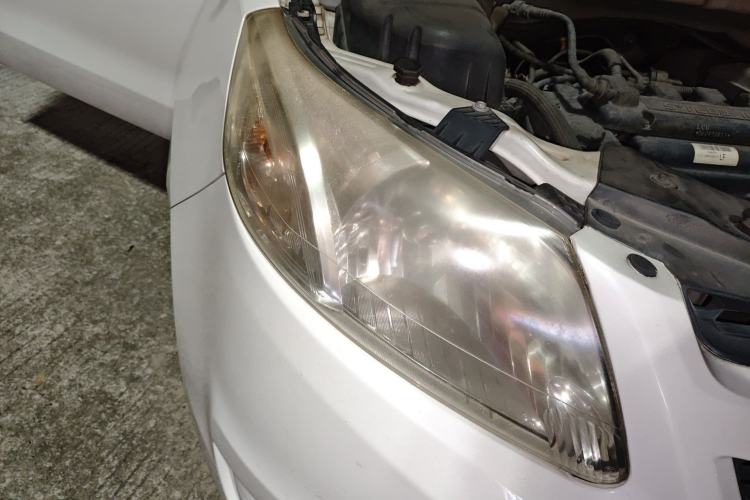 Used Chevrolet Sail 2013 Sedan 1.4L Manual - Youyi Happiness Edition Right Front Headlight