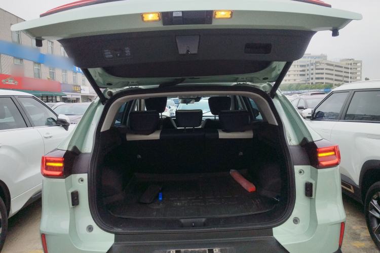 Used Dongfeng Aeolus Huge 2022 Mach Power 1.5T Dare-to-Drive Edition · Enjoyably悦 Trunk