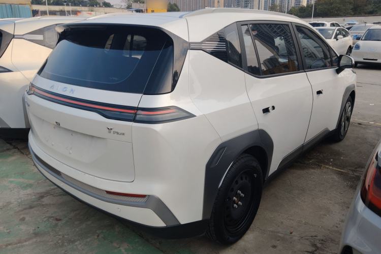 Used AION Y 2023 Younger
