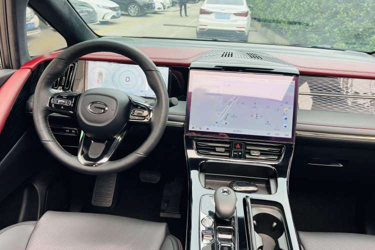 Used GAC Trumpchi M8 2023 Zongshi Series Dual-Motor Supreme Edition