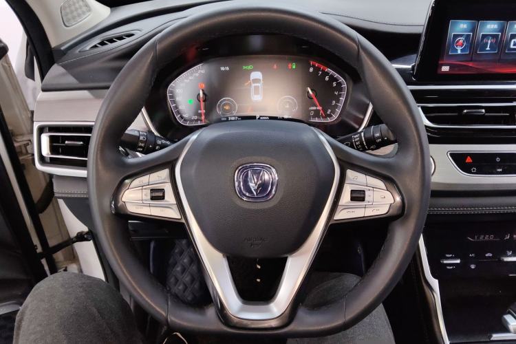 Used CHANGAN CS75 2019 280T DCT Million Edition China VI Standard
