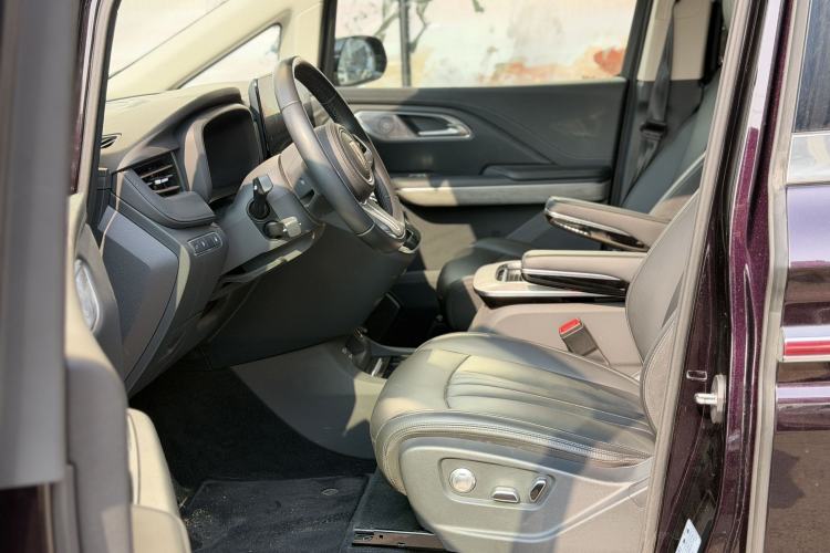 Used Hongqi HQ9 PHEV 2024 2.0T Four-Wheel Drive Business Edition
