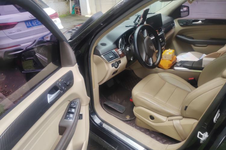 Used Mercedes-Benz M-Class 2014 ML 400 4MATIC Dynamic Model Driver Seat