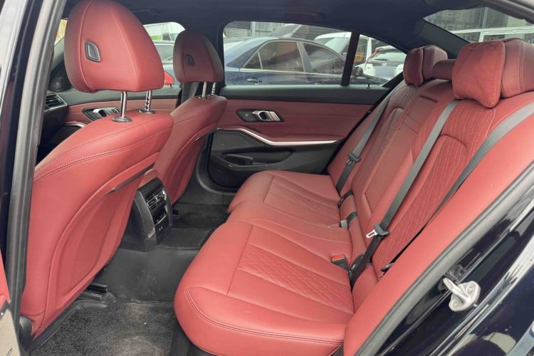 Used BMW 3 Series 2024 330Li M Sport Night Edition Package Left Rear Seat