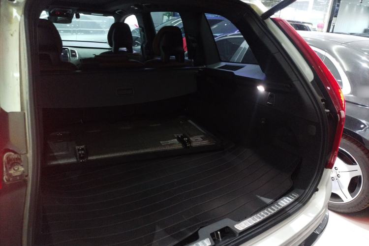 Used Volvo XC90 2022 B5 Smart Drive Luxury Edition 5 Seats Trunk