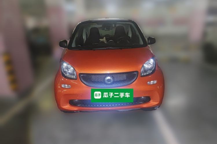 Used smart fortwo 2015 1.0L 52 kW hardtop Dynamic version Front