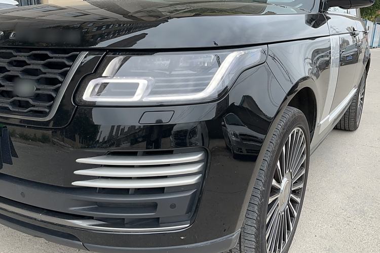 Used Land Rover Range Rover 2022 3.0 L6 360 PS Grand Edition
