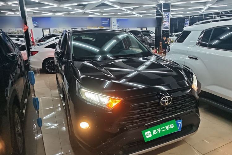 Used Toyota RAV4 2022 2.0L CVT Two-Wheel Drive Fashion Edition
