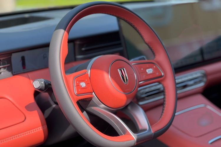 Used Hongqi HS6 PHEV 2026 220 All-Wheel Drive Smart Hybrid Version Interior 2