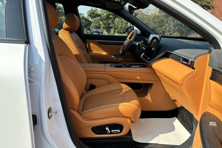 Used Dongfeng eπ eπ008 2025 210 Ultra LikeYi Edition 5-Seater
