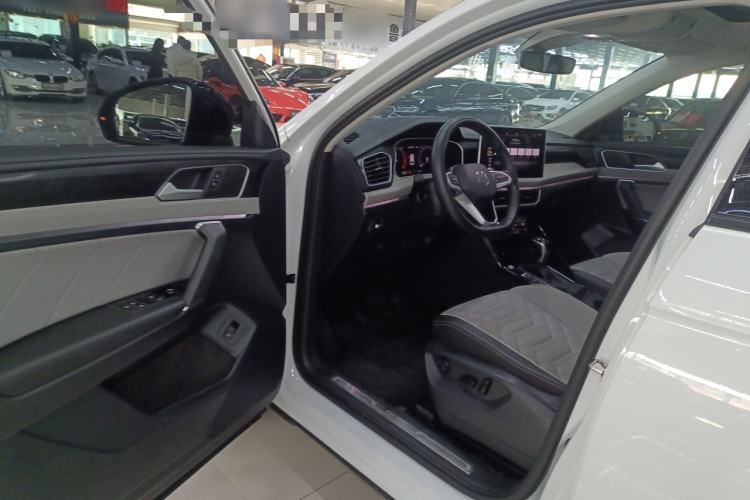 Used Volkswagen Tayron 2023 330TSI Two-Wheel-Drive Luxury Plus Advanced Version
