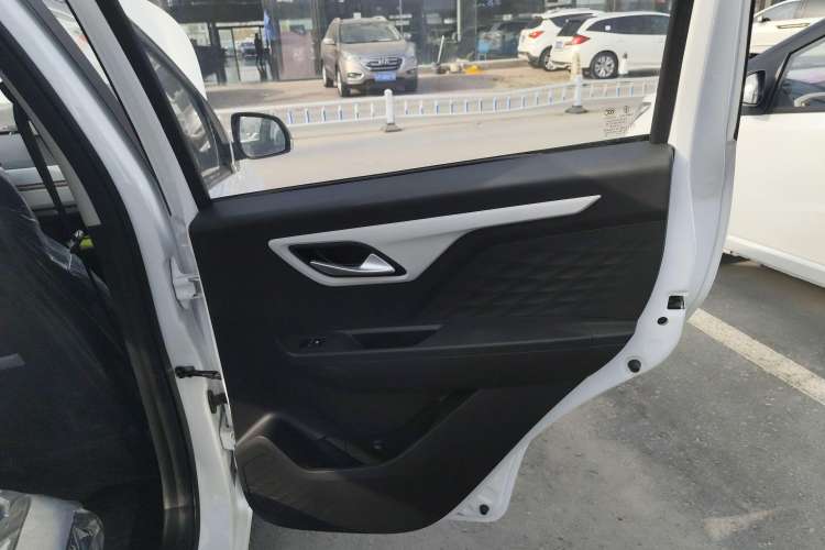 Used JAC Yiwei E10X 2024 Charming Edition 301km Lite