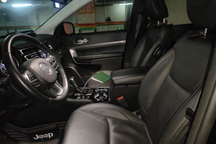Used Jeep Commander 2018 2.0T Two-Wheel Drive Enjoy Edition China V