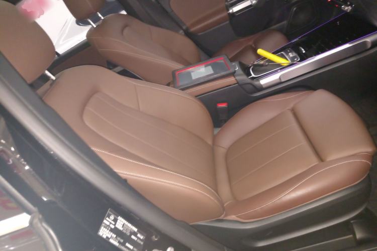 Used Mercedes-Benz GLB 2024 Refresh GLB 220 Fashion Edition Right Front Seat