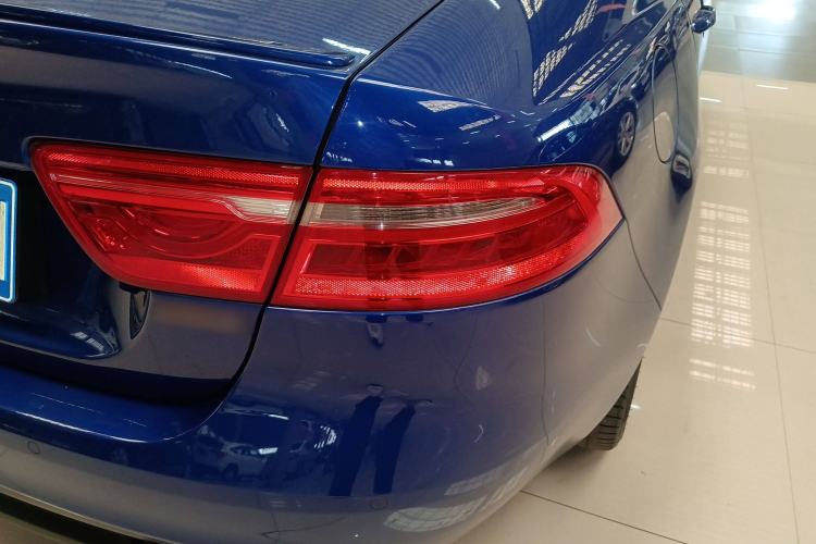 Used Jaguar XE 2018 2.0T 250 PS Two-Wheel-Drive R-Sport Sport Edition