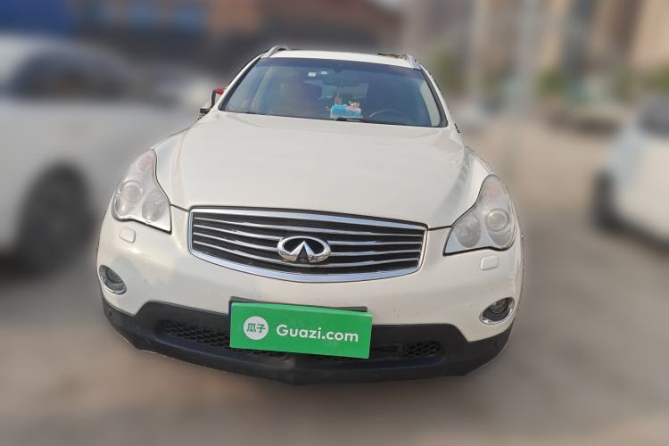 Used Infiniti QX50 2013 2.5L Two-Wheel-Drive Elegant Edition Front