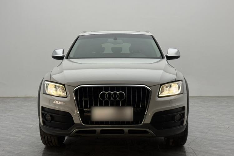 Used Audi Q5 2017 Plus 40 TFSI Comfort Model Exterior 1