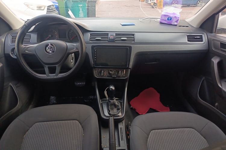 Used Volkswagen Santana 2021 1.5L Automatic Fashion Edition Center Console