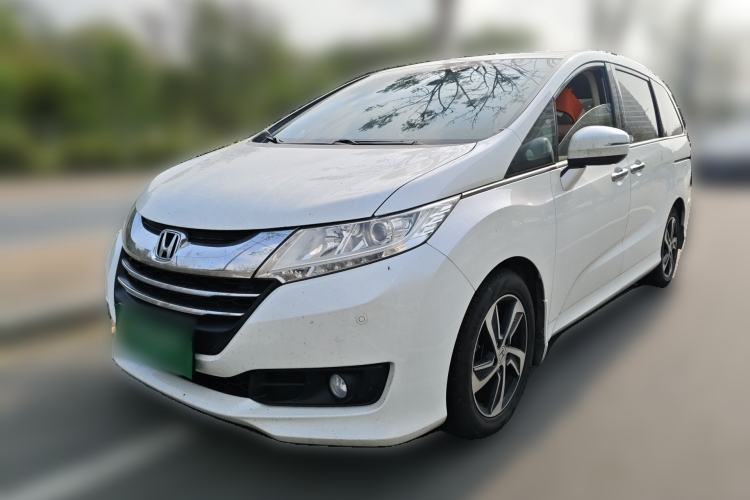 Used Honda Odyssey 2015 Revised 2.4L Luxury Edition