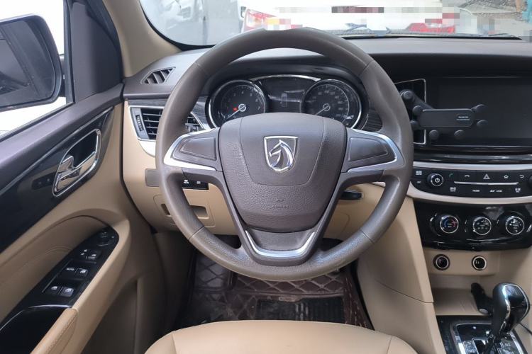 Used Baojun 730 2016 1.8L iAMT Comfort Version 7 Seats