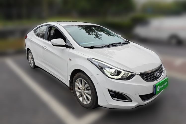 Used Hyundai Elantra (5th Generation / Langdong) 2016 1.6L Automatic Smart Version Front Right 45 Deg