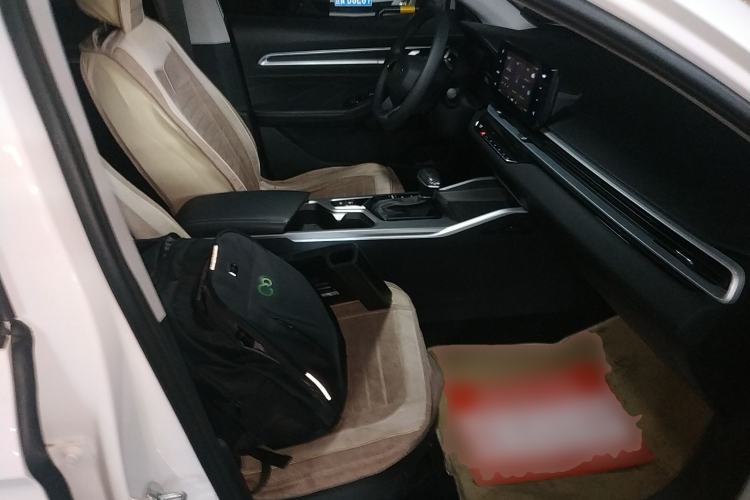 Used Geely Auto Emgrand 2026 Model 4th Generation 4 Millionth Anniversary Edition 1.5L CVT Overdrive Edition
