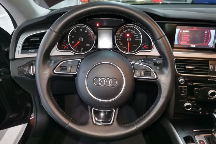 Used Audi A5 2013 Coupe 40 TFSI Steering Wheel