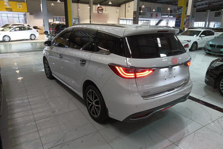 Used BYD Song MAX 2018 1.5T Automatic Smart Connect Flagship 7-Seater Exterior 2