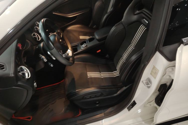 Used Mercedes-Benz CLA 2017 CLA 220 4MATIC Polar Limited Edition Left Front Seat