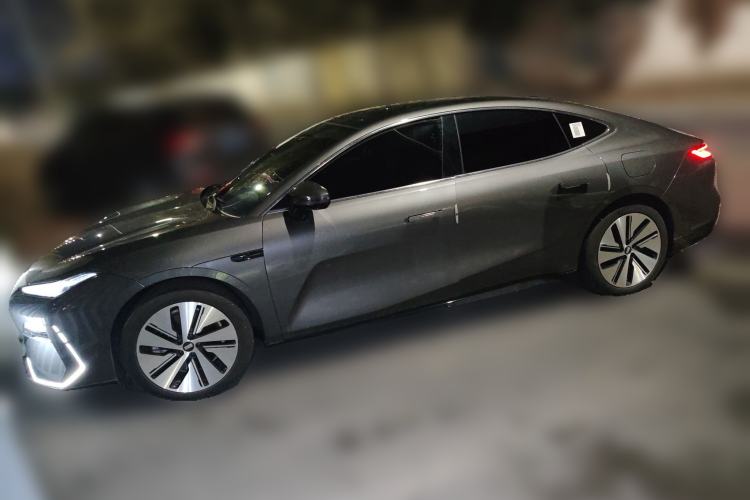 Used Geely Galaxy E8 2024 665 km Range Rear-Drive Starship Long-Range Version