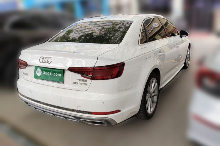 Used Audi A4L 2019 40 TFSI Fashion Edition China VI Emission Standard Rear Right 45 Deg