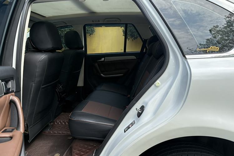 Used Haval H8 2017 2.0T Gasoline Two-Wheel Drive Smart Edition