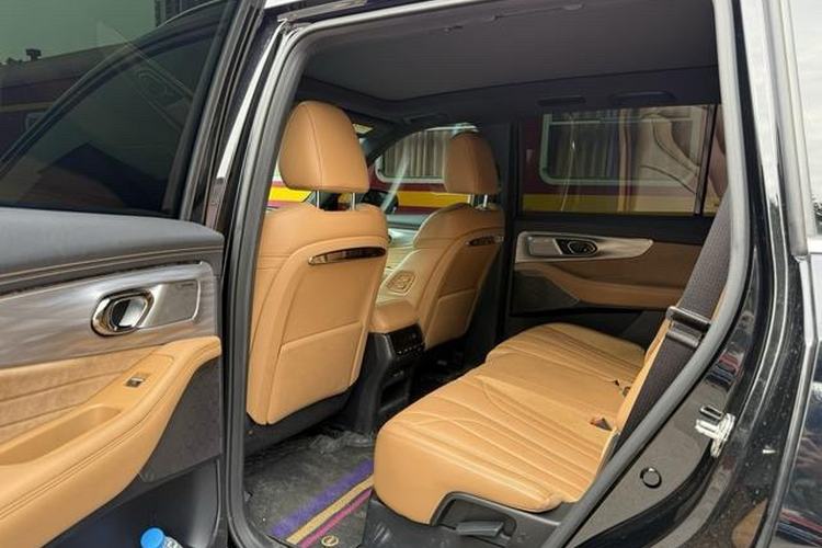 Used GAC Trumpchi ES9 2024 PHEV with 143 km Max
