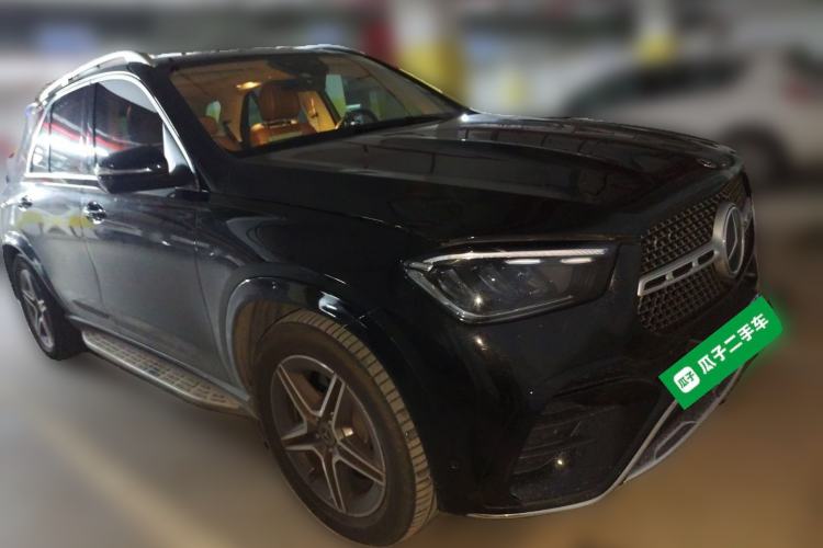 Used Mercedes-Benz GLE 2024 GLE 450 4MATIC Stylish Model Front Right 45 Deg