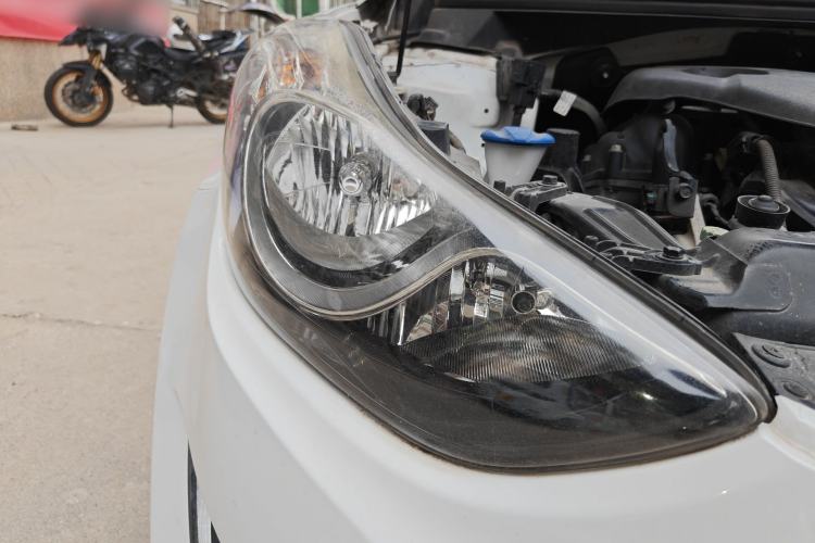 Used Hyundai Elantra (5th Generation / Langdong) 2015 1.6L Manual Leading Model
