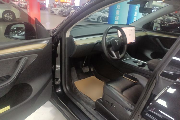 Used Tesla Model Y 2021 Standard Range Rear-Wheel Drive Version