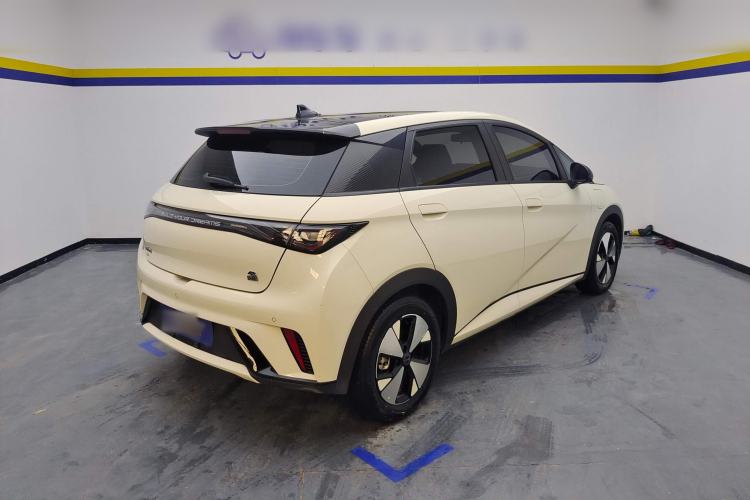 Used BYD Dolphin 2023 420 km Fashion Edition