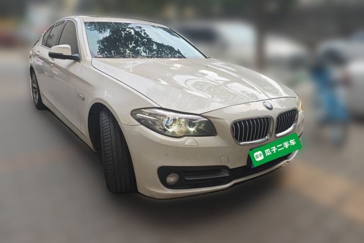Used BMW 5 Series 2015 520i Elegant Edition
