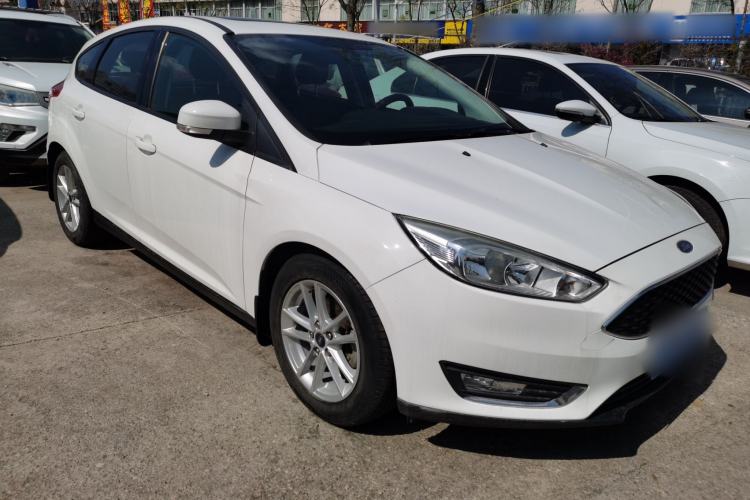 Used Ford Focus 2017 Hatchback EcoBoost 125 Manual – Ultra-Performance Style SmartDrive Edition