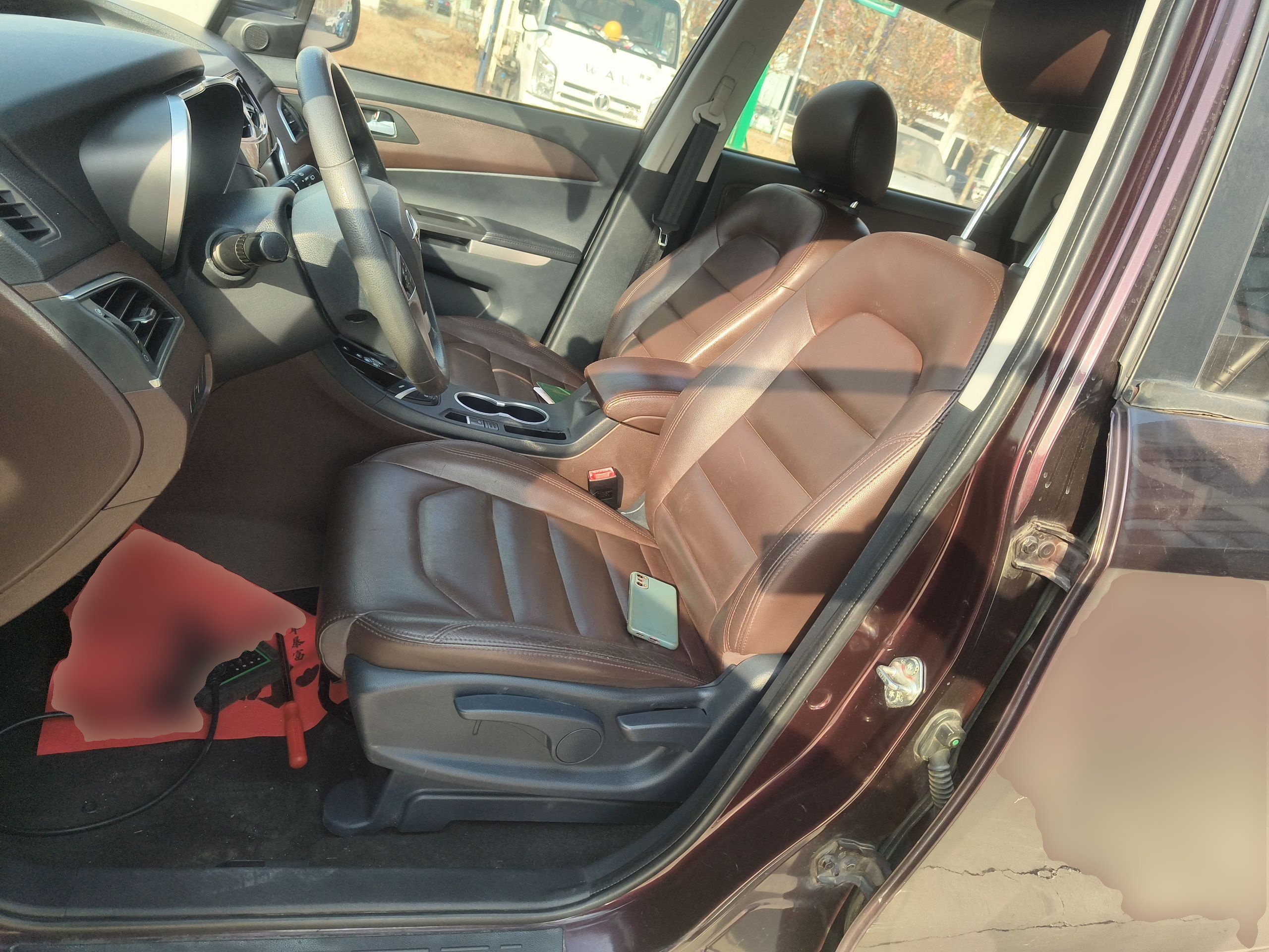 Переднее сиденье в автомобиле