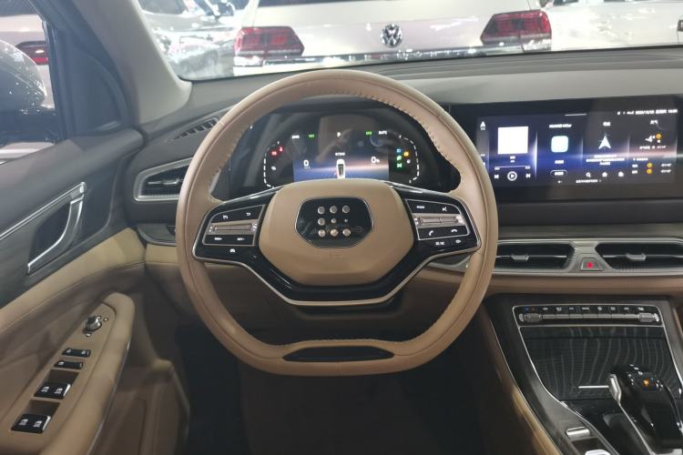 Used Landian E5 2024 Honor Edition 100KM Deluxe 7-Seater