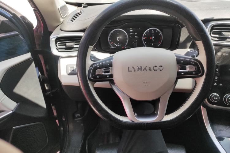 Used Lynk & Co 01 2019 2.0T Two-Wheel Drive Zhaopu Version China VI Standard