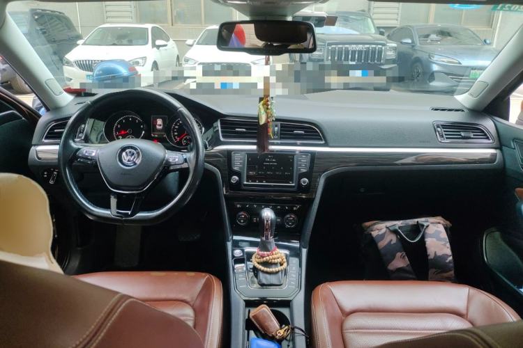 Used Volkswagen Lamando 2015 330TSI DSG Luxury Edition