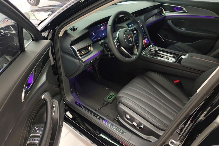 Used Hongqi H5 2023 2.0T Automatic Smart Connect Flagship Edition Driver Seat