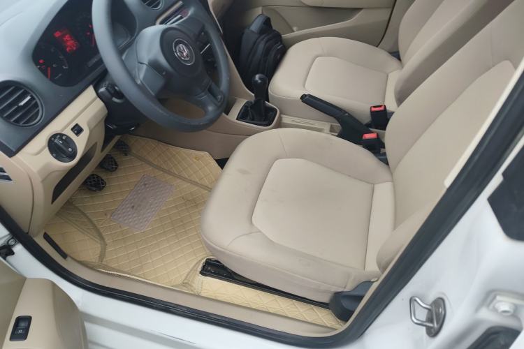 Used Volkswagen Jetta 2015 1.6L Manual Fashion Edition